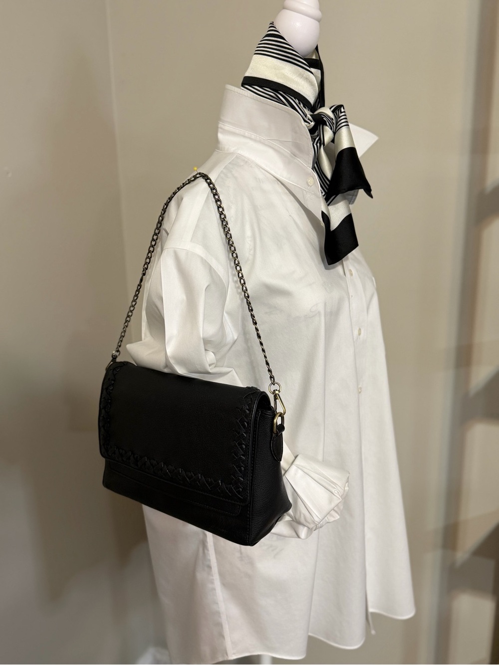 Jen & Co Francesca Whipstitch Black Shoulder Bag with Chain Strap